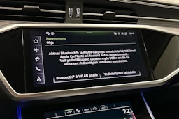 punainen Audi A6 2025 kuva 15.