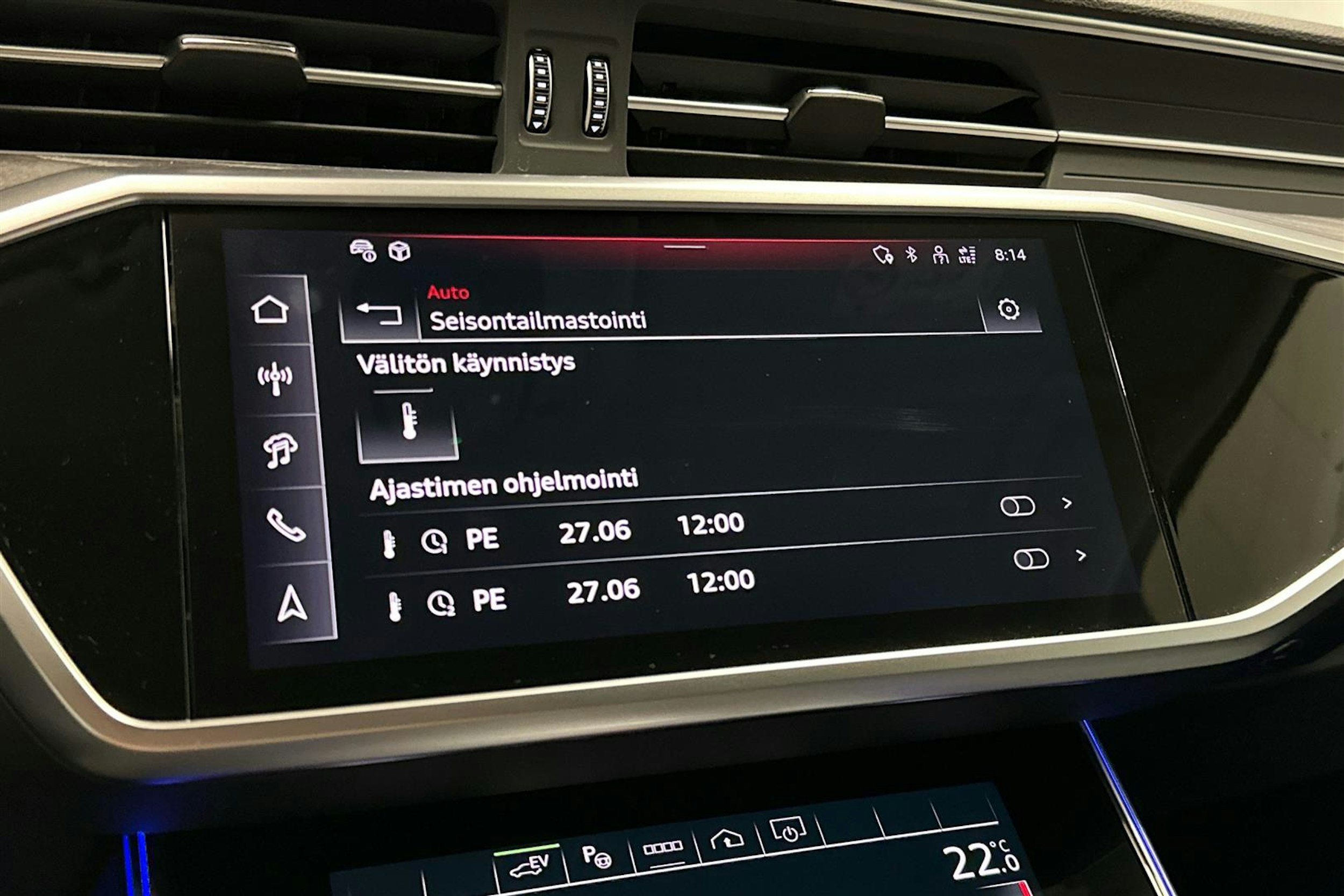 punainen Audi A6 2025 kuva 18.