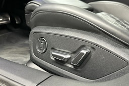 punainen Audi A6 2025 kuva 25.