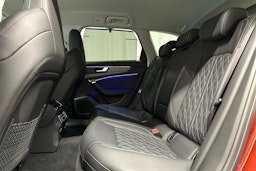 punainen Audi A6 2025 kuva 26.