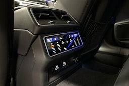 punainen Audi A6 2025 kuva 27.