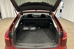 punainen Audi A6 2025 kuva 28.