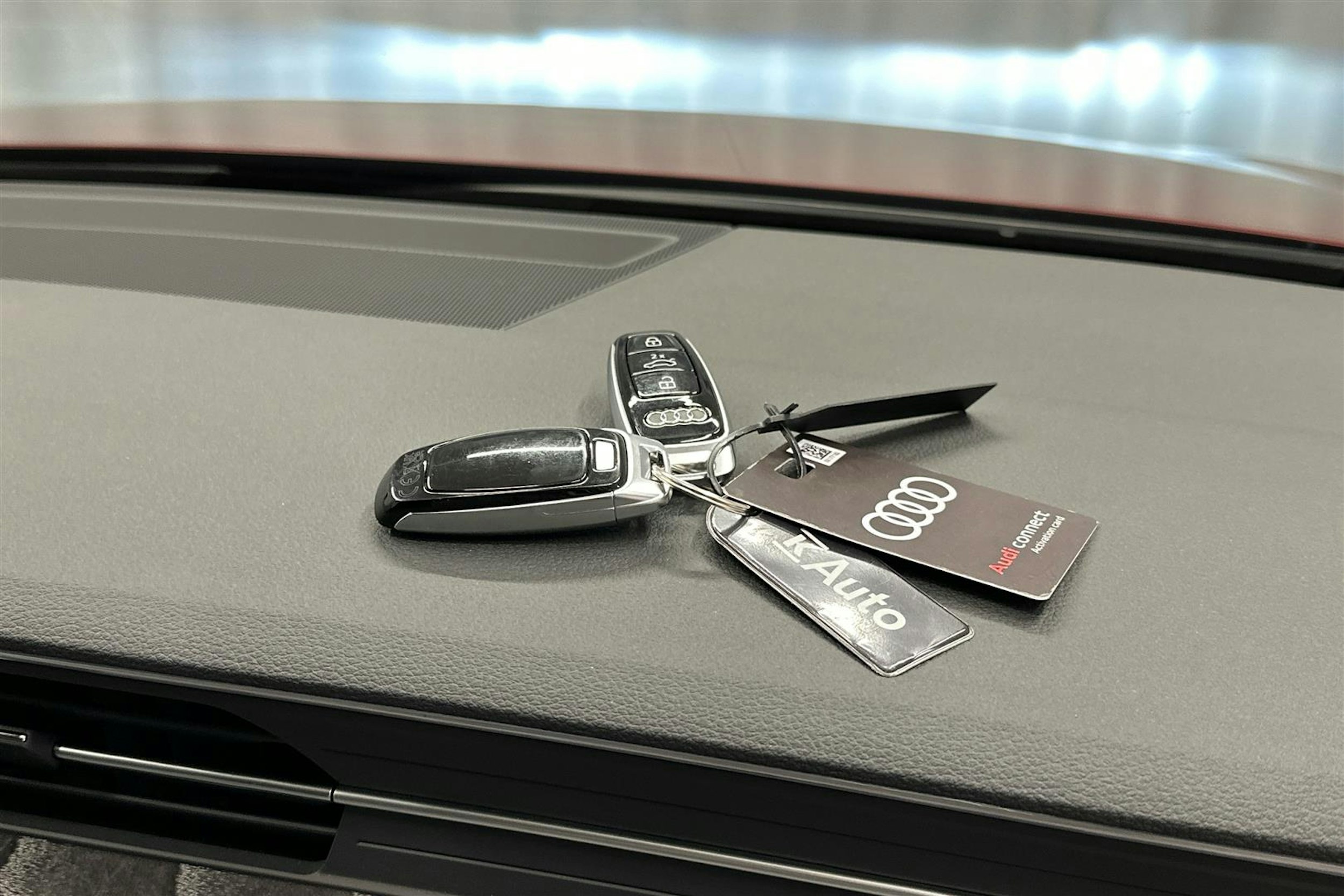 punainen Audi A6 2025 kuva 32.