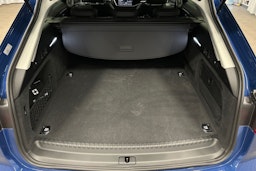 sininen Audi A6 2025 kuva 13.