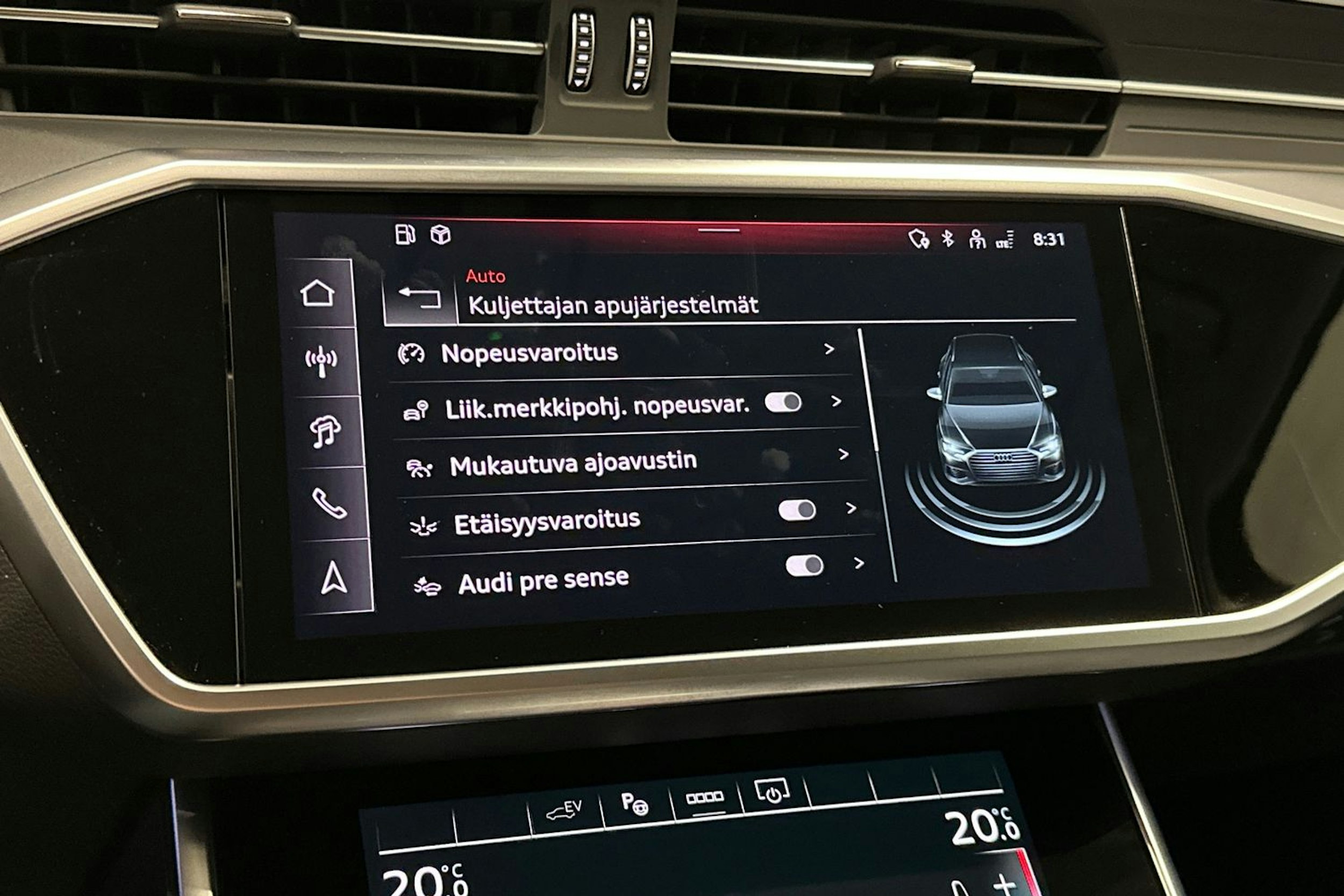 sininen Audi A6 2025 kuva 28.