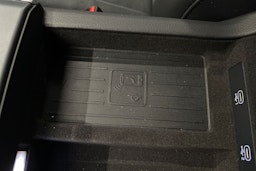 sininen Audi A6 2025 kuva 33.