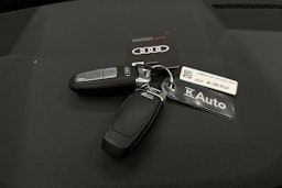 sininen Audi A6 2025 kuva 34.