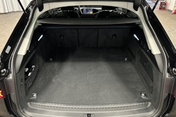 musta Audi A6 2025 kuva 11.