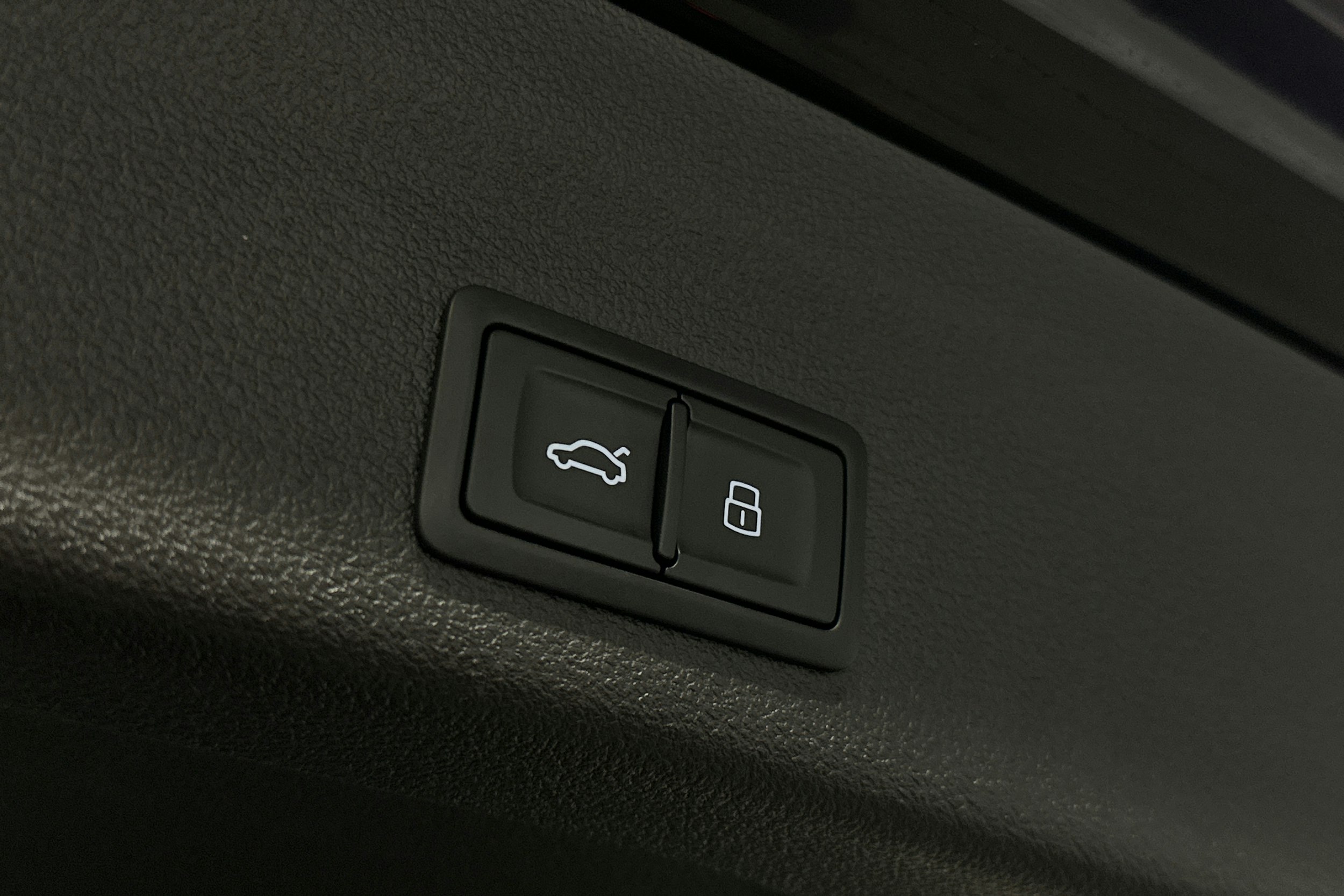 musta Audi A6 2025 kuva 12.