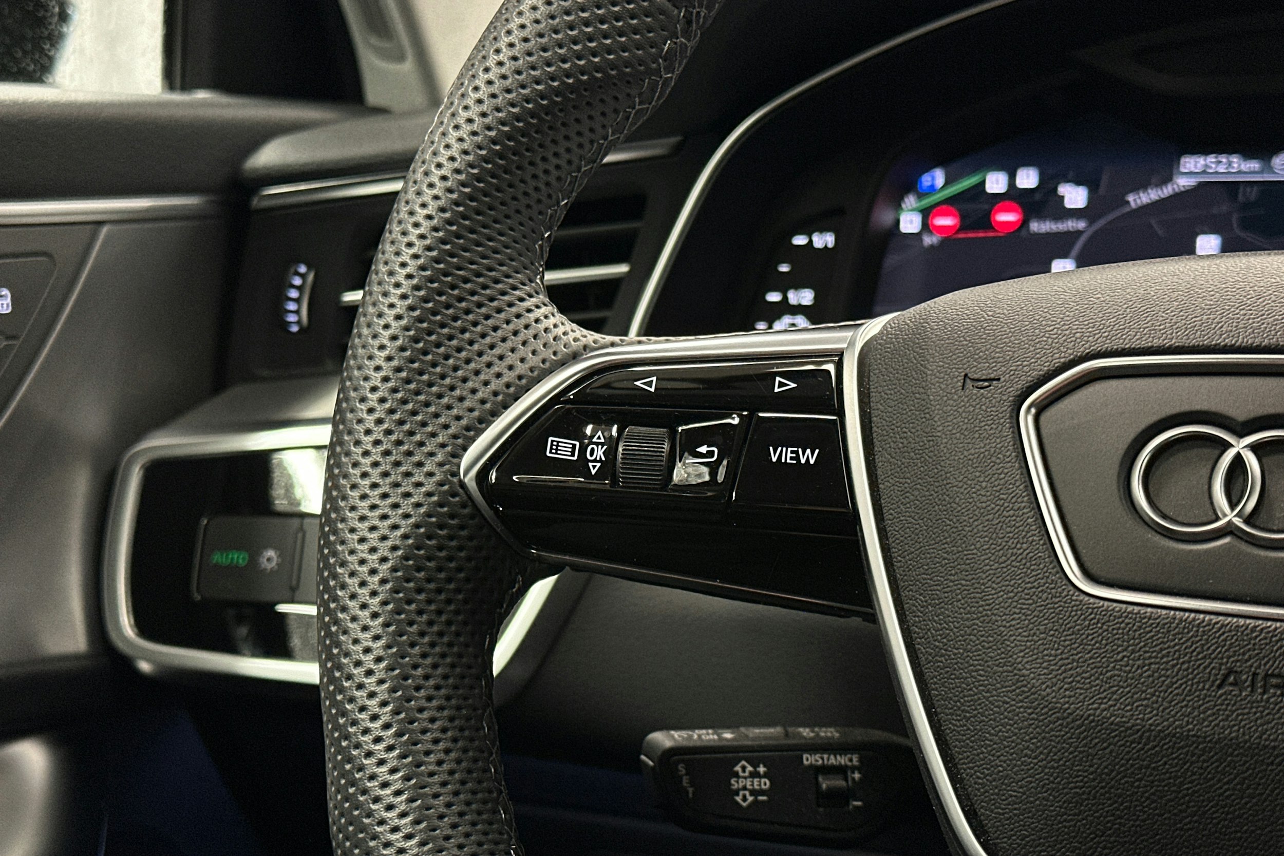 musta Audi A6 2025 kuva 21.