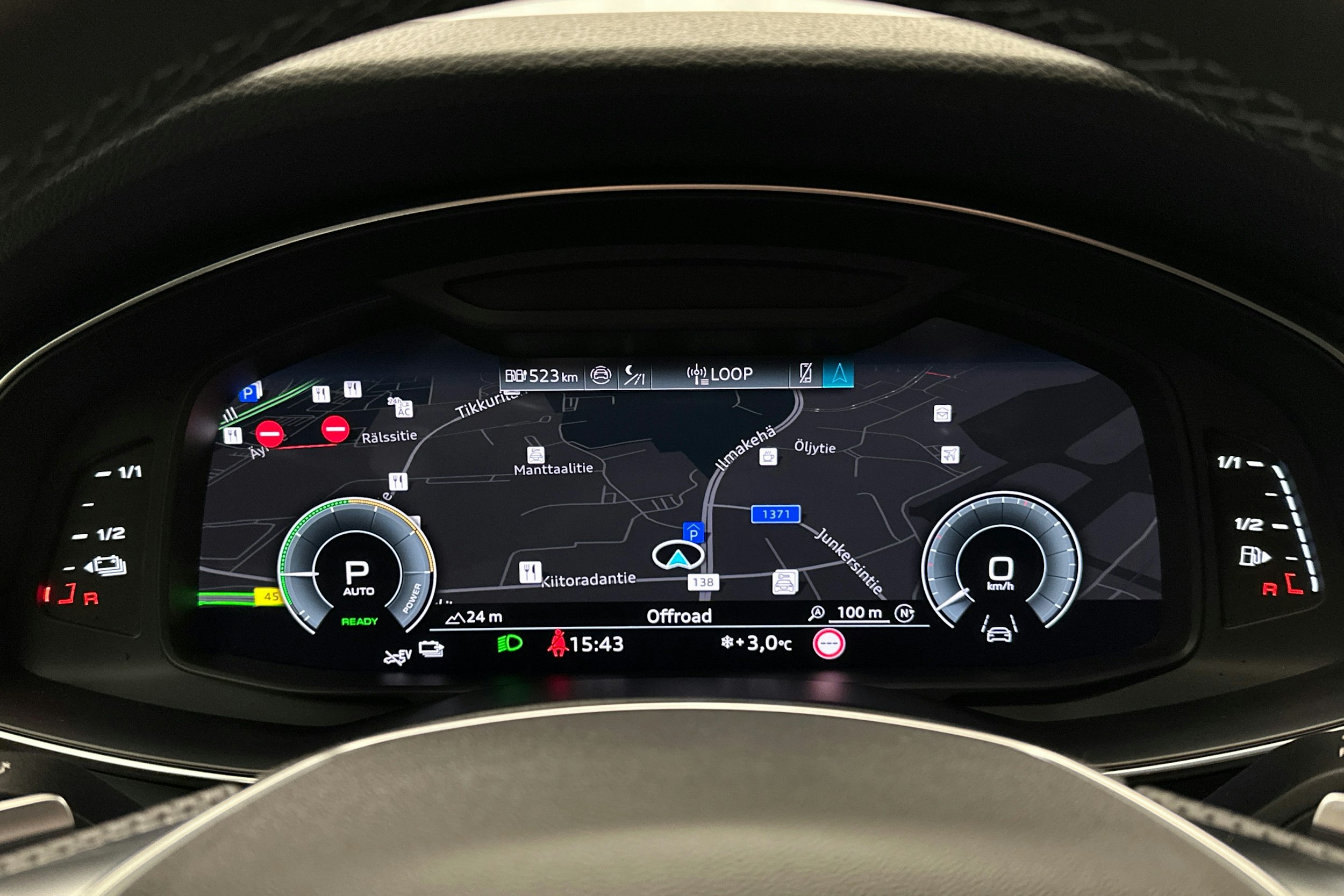 musta Audi A6 2025 kuva 24.