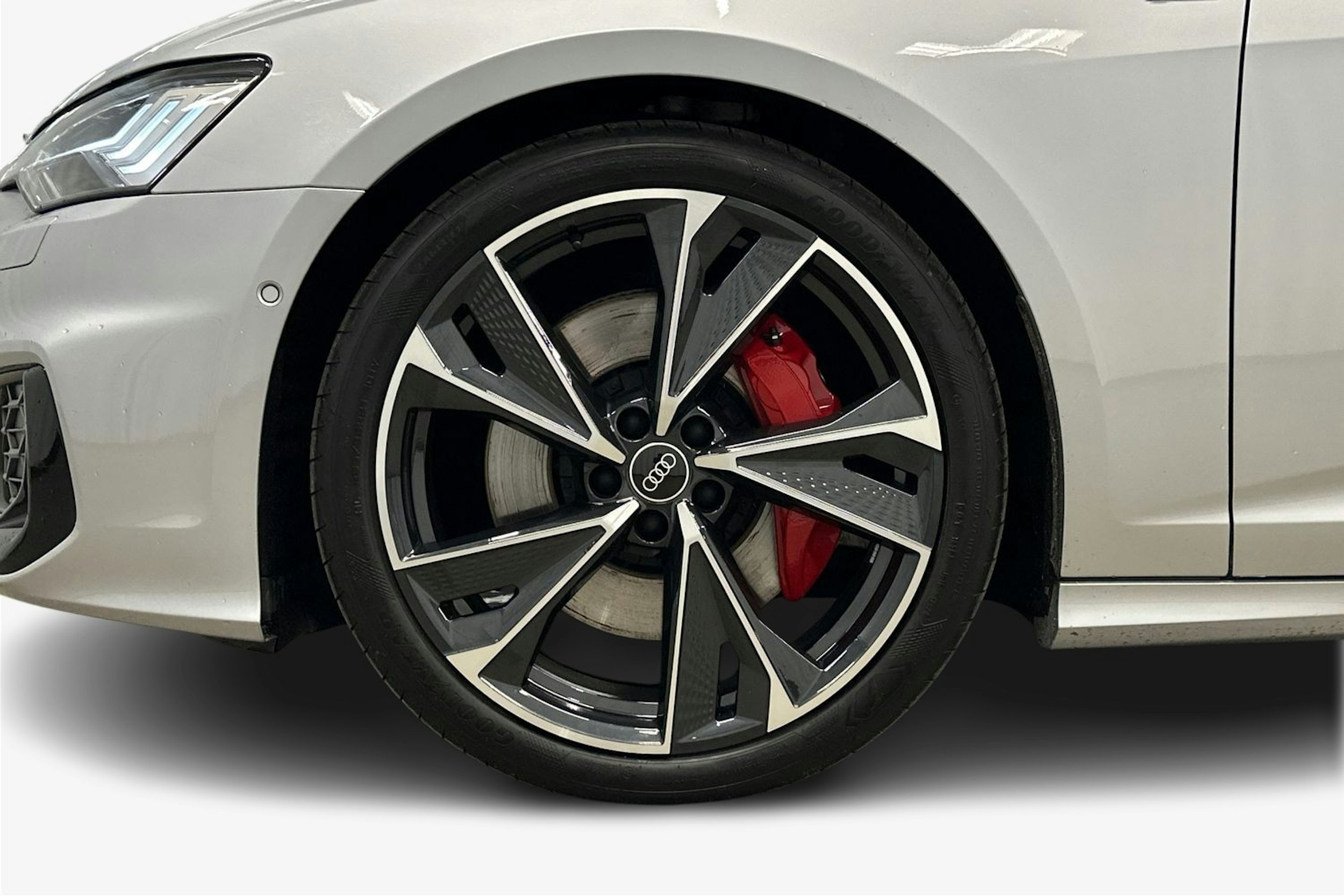 hopea Audi A6 2025 kuva 11.