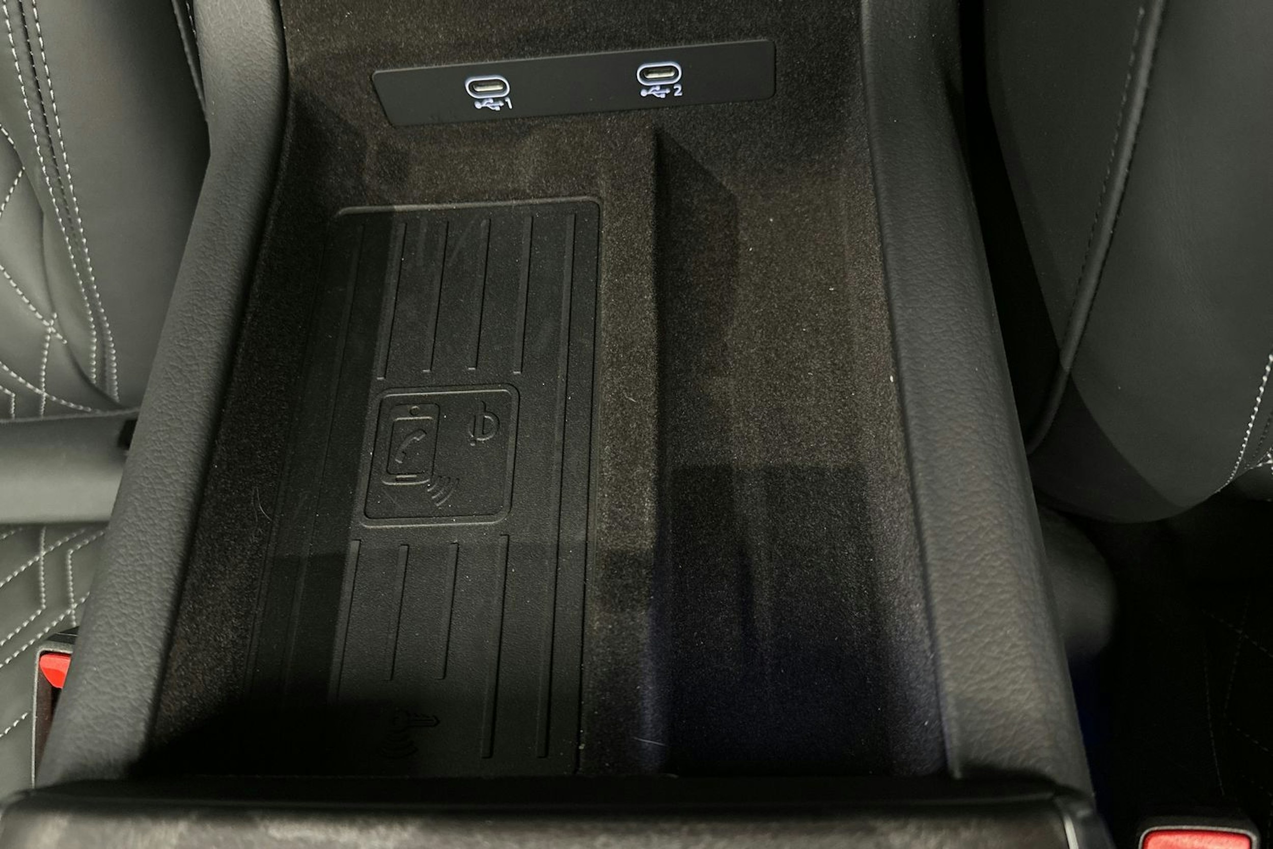hopea Audi A6 2025 kuva 41.