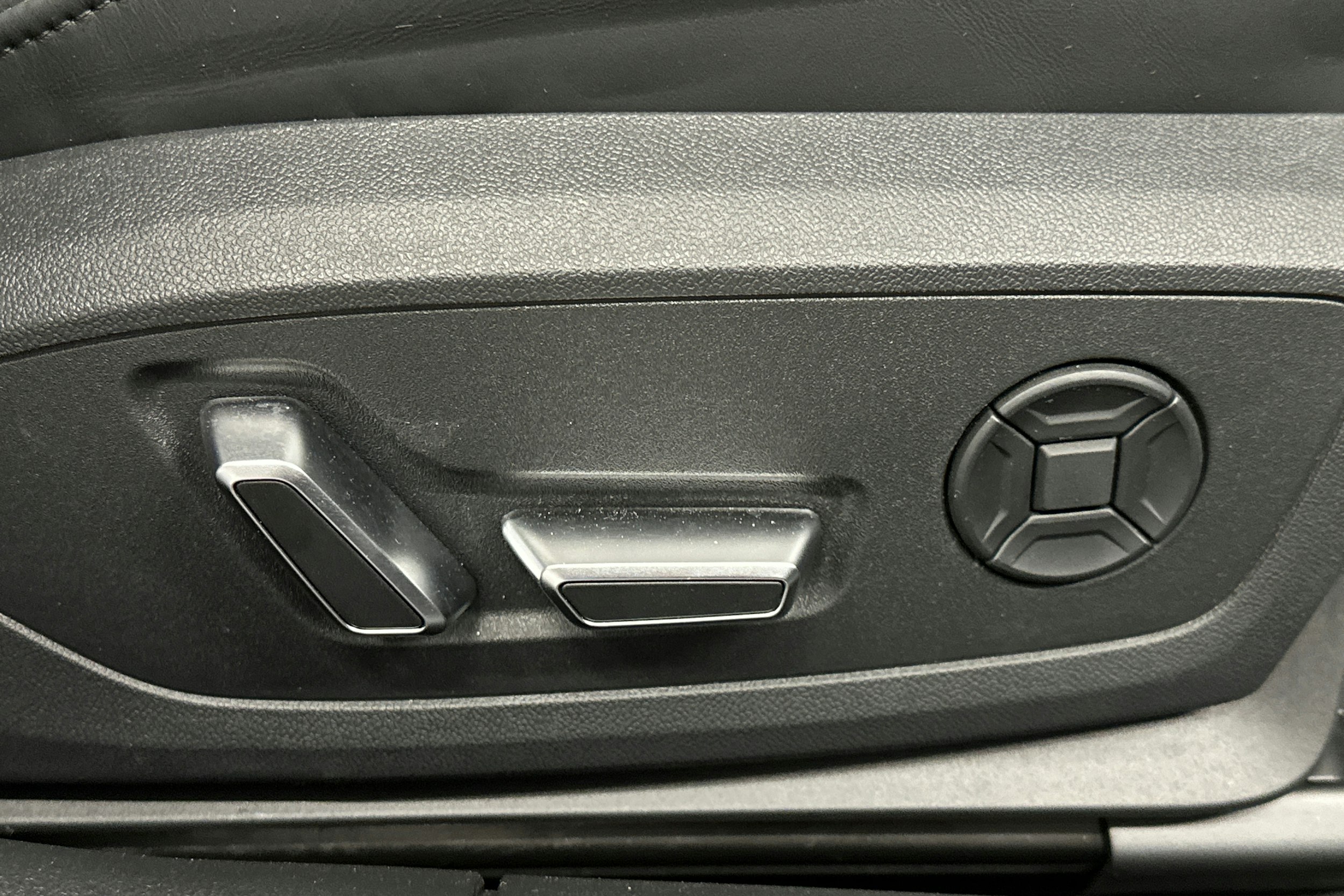 harmaa Audi A6 2025 kuva 20.