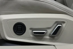 hopea Audi A6 2025 kuva 14.