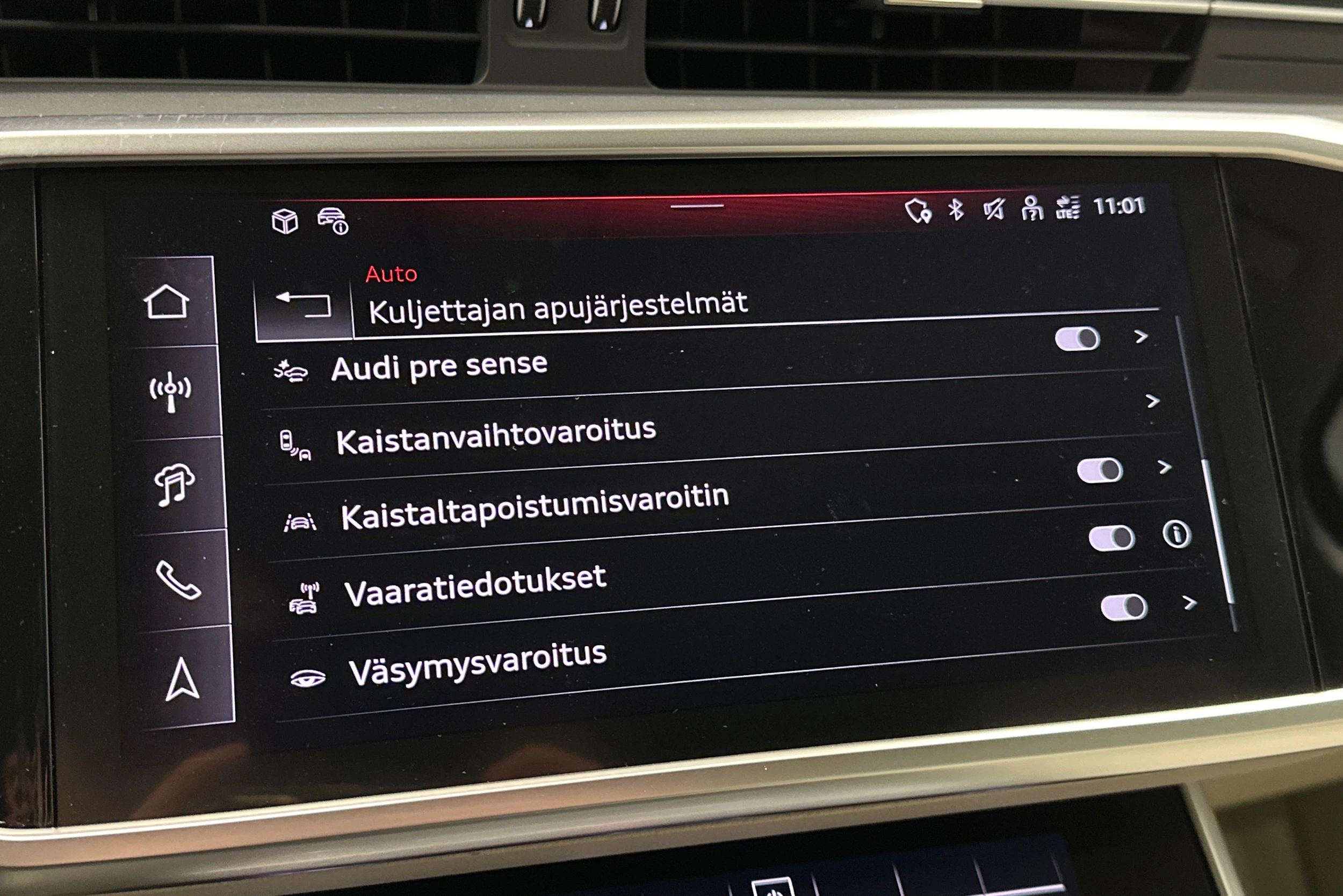 hopea Audi A6 2025 kuva 28.