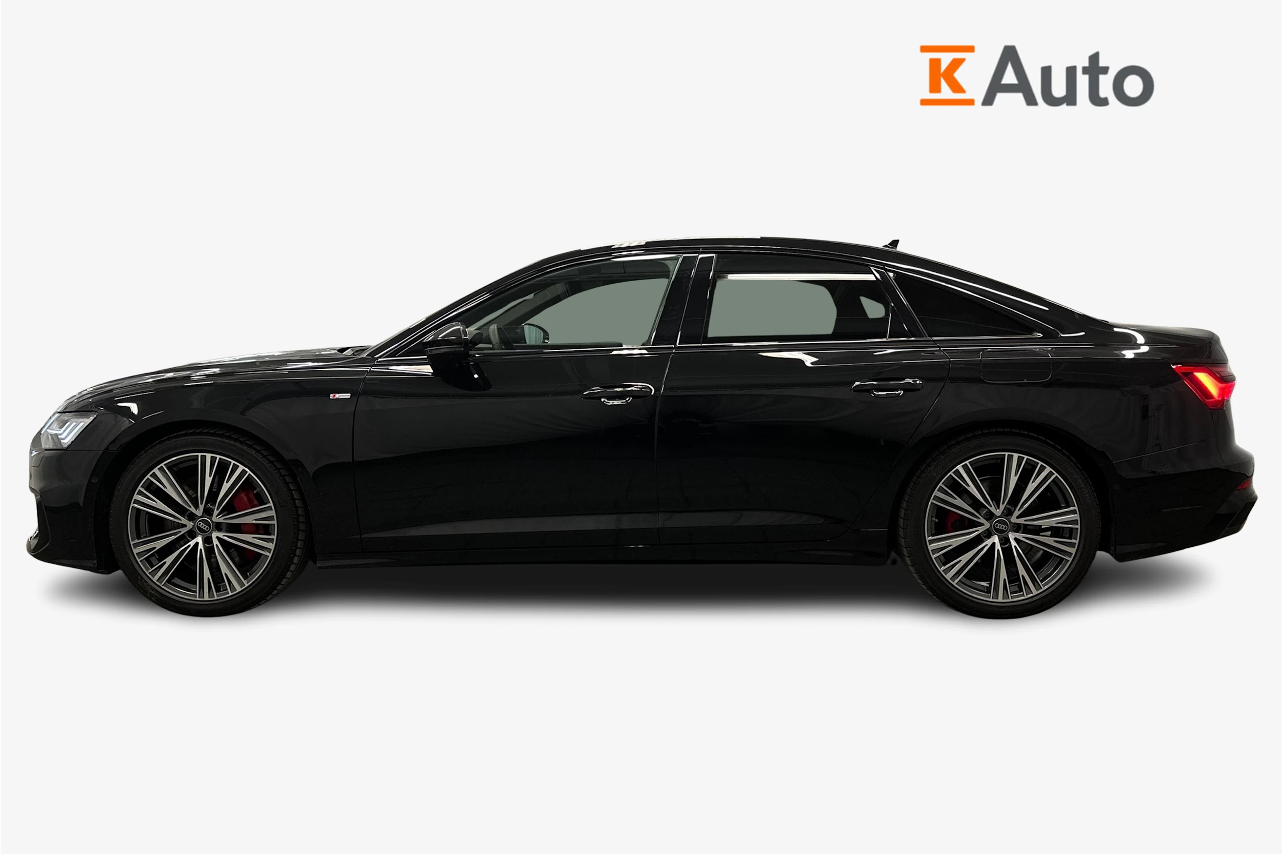 musta Audi A6 2025 kuva 7.