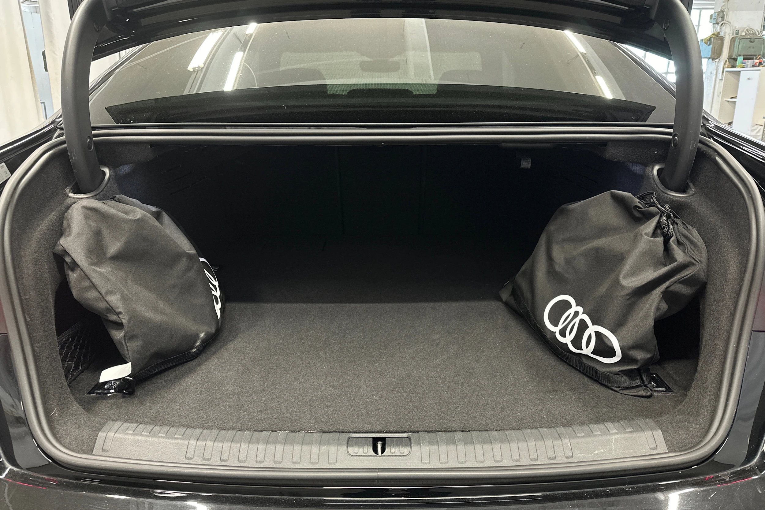 musta Audi A6 2025 kuva 15.