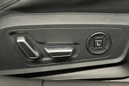 musta Audi A6 2025 kuva 21.