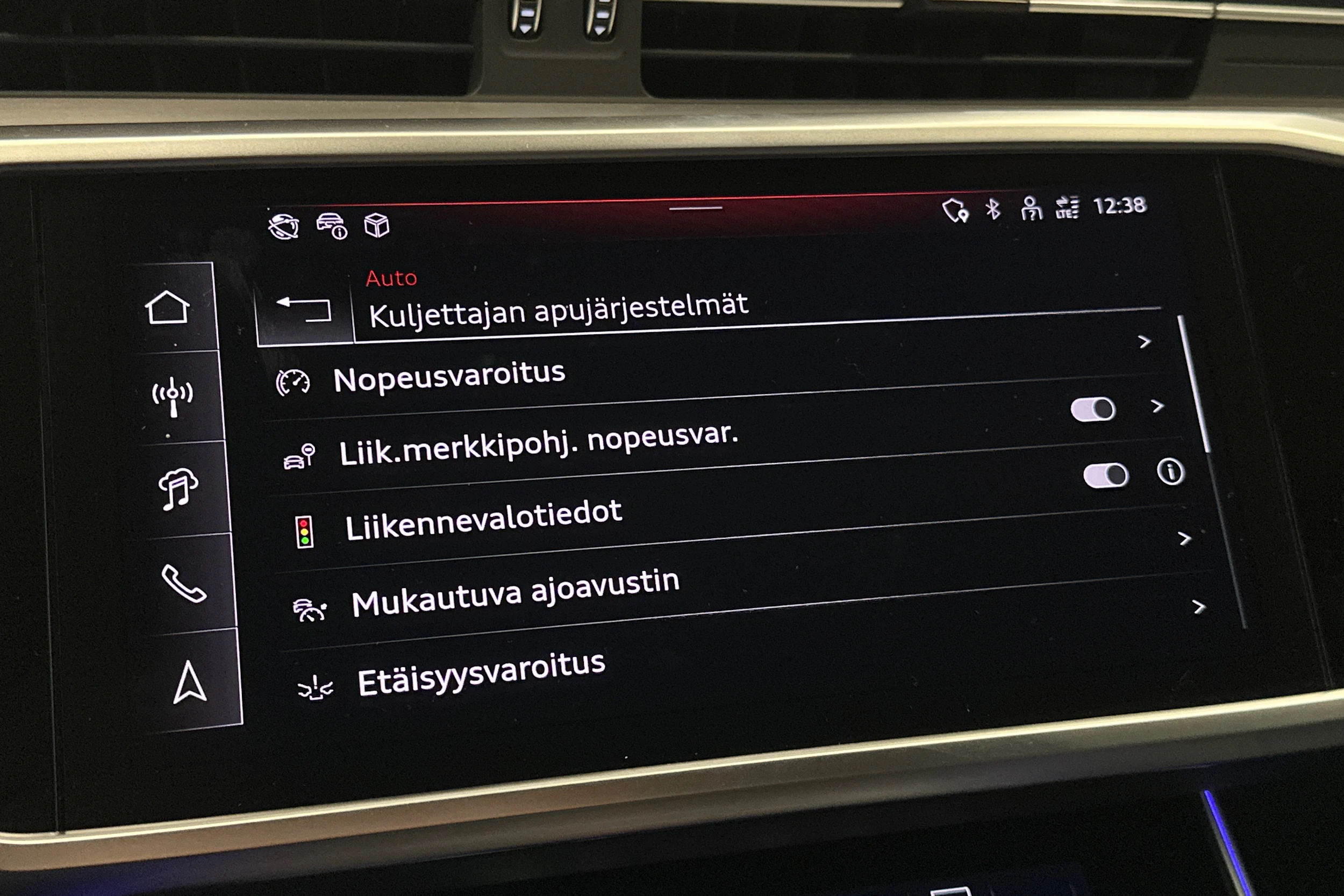 musta Audi A6 2025 kuva 36.