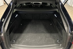 sininen Audi A6 2025 kuva 13.