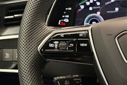 sininen Audi A6 2025 kuva 21.
