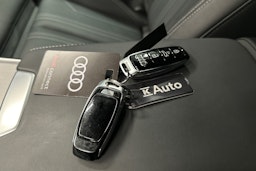 sininen Audi A6 2025 kuva 37.