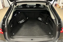 harmaa Audi A6 2025 kuva 11.
