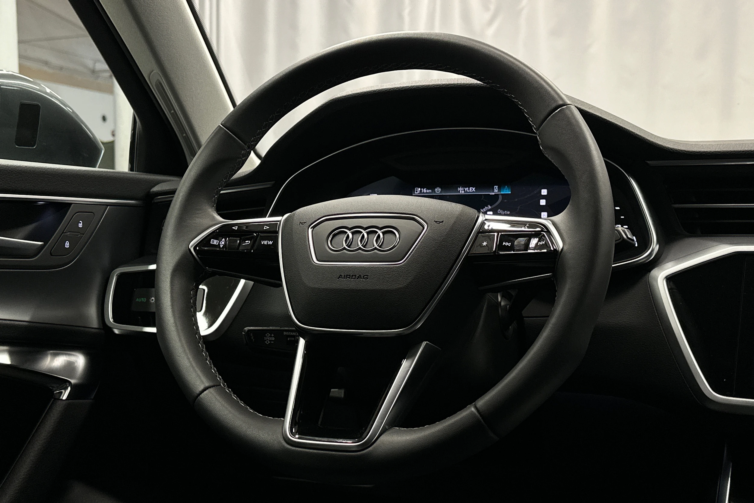 harmaa Audi A6 2025 kuva 16.