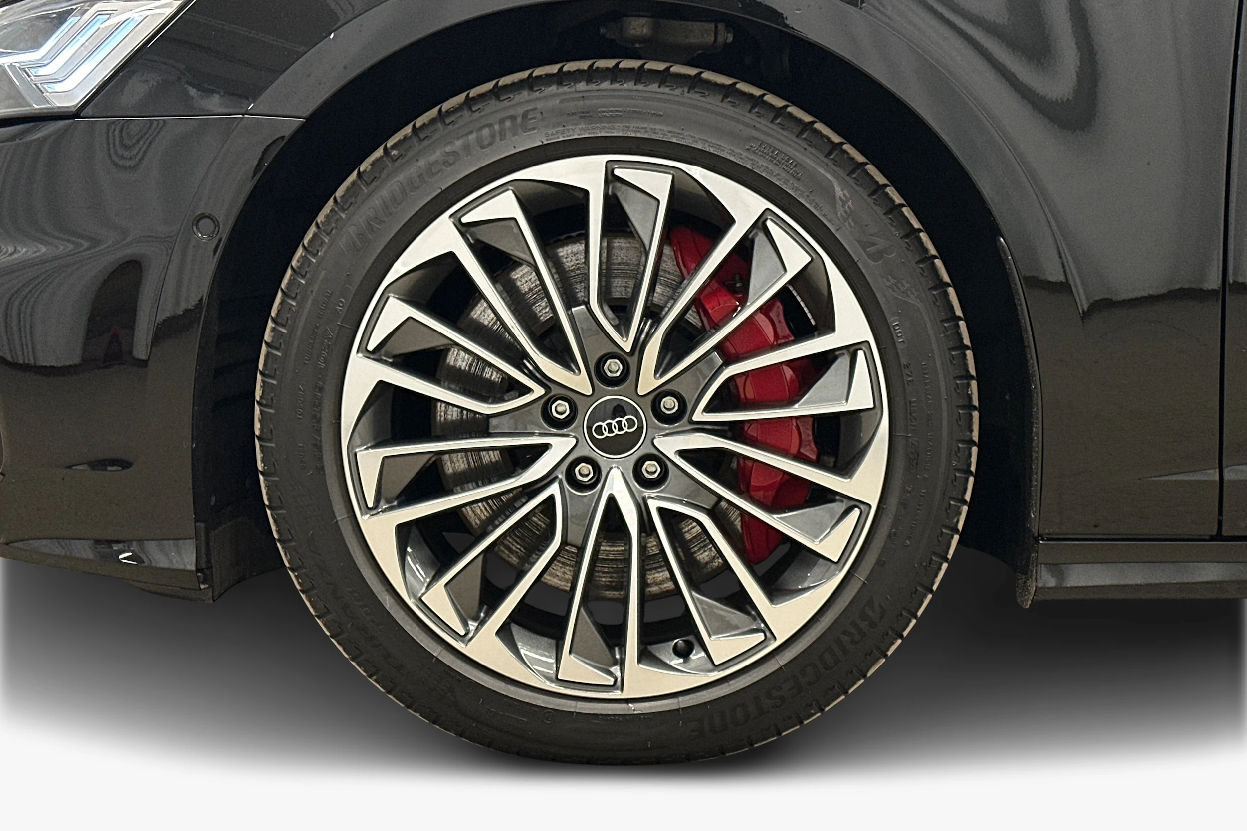 musta Audi A6 2025 kuva 9.