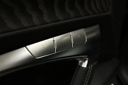 musta Audi A6 2025 kuva 16.