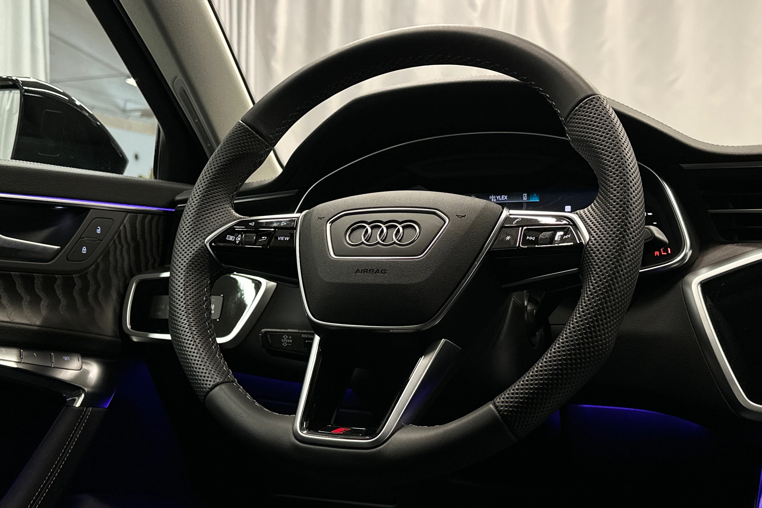 musta Audi A6 2025 kuva 20.