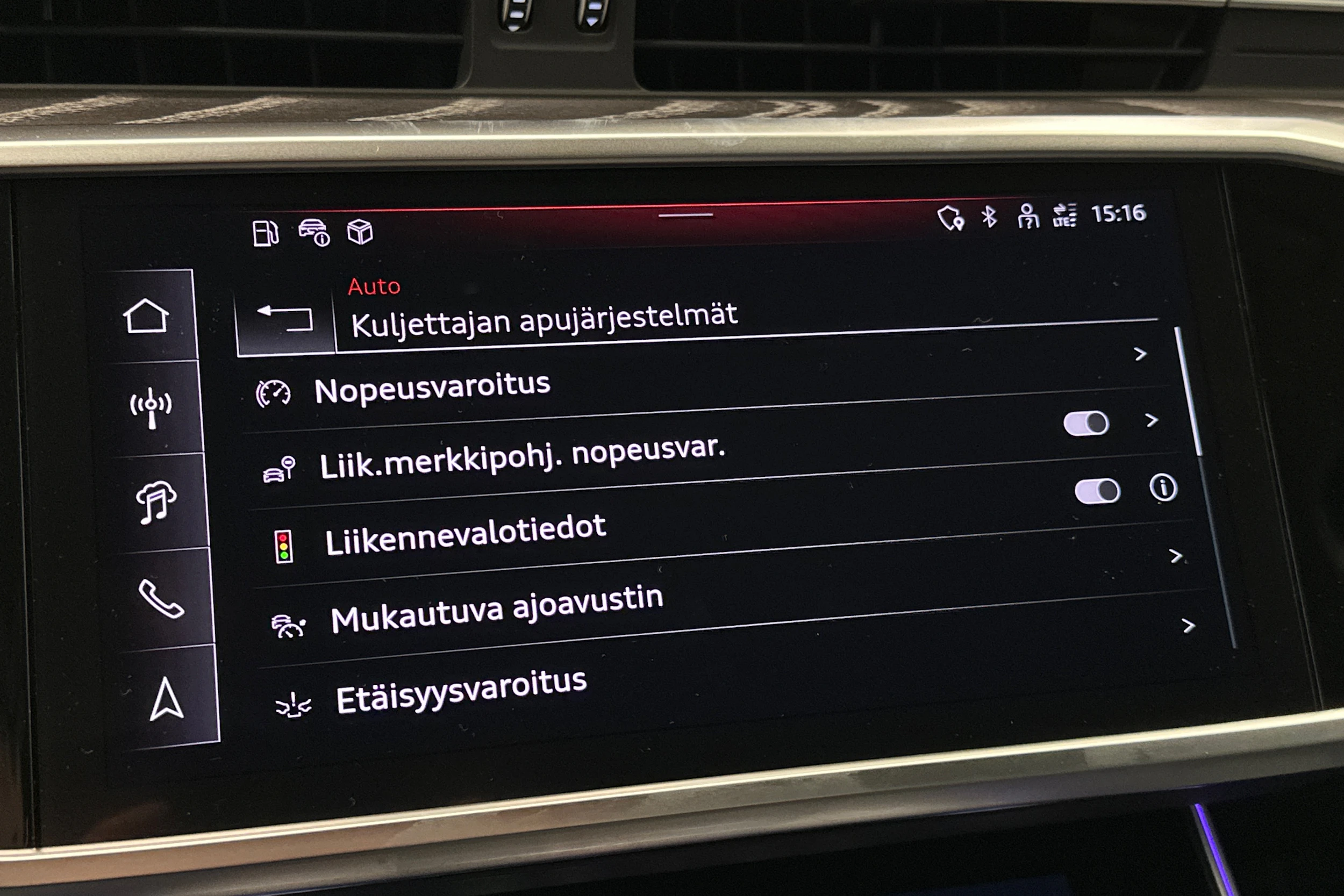 musta Audi A6 2025 kuva 31.