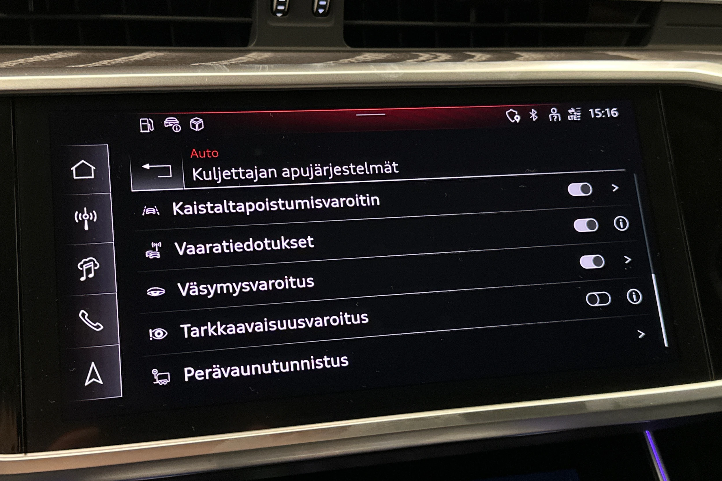 musta Audi A6 2025 kuva 33.