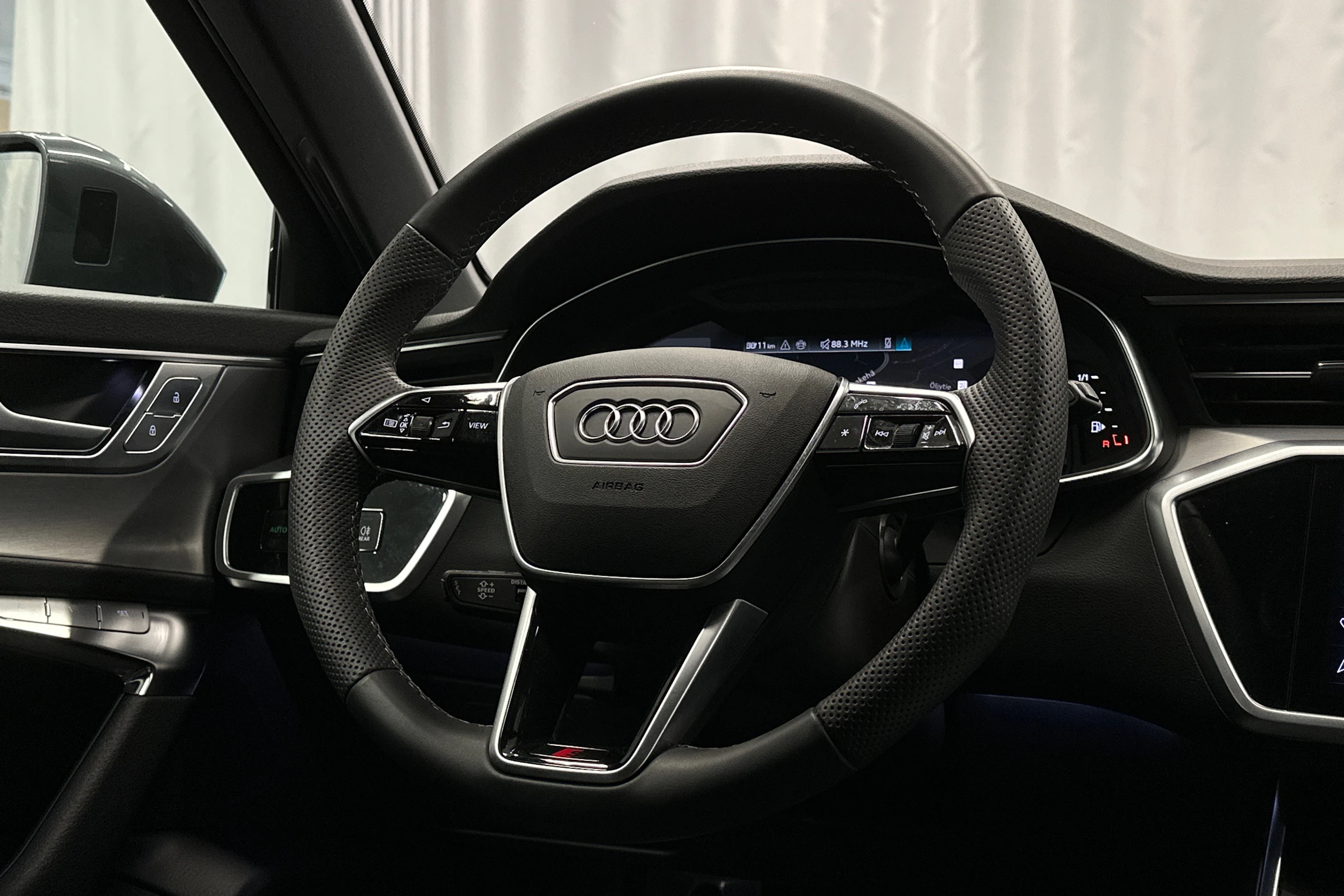 harmaa Audi A6 2025 kuva 19.