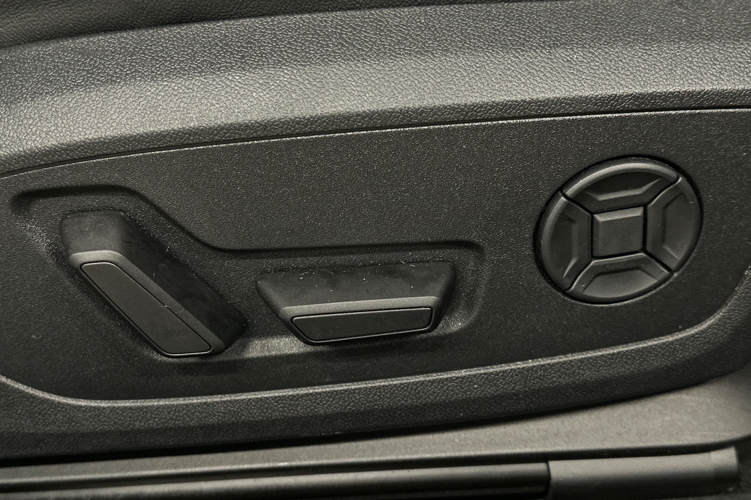 harmaa Audi A6 2025 kuva 18.