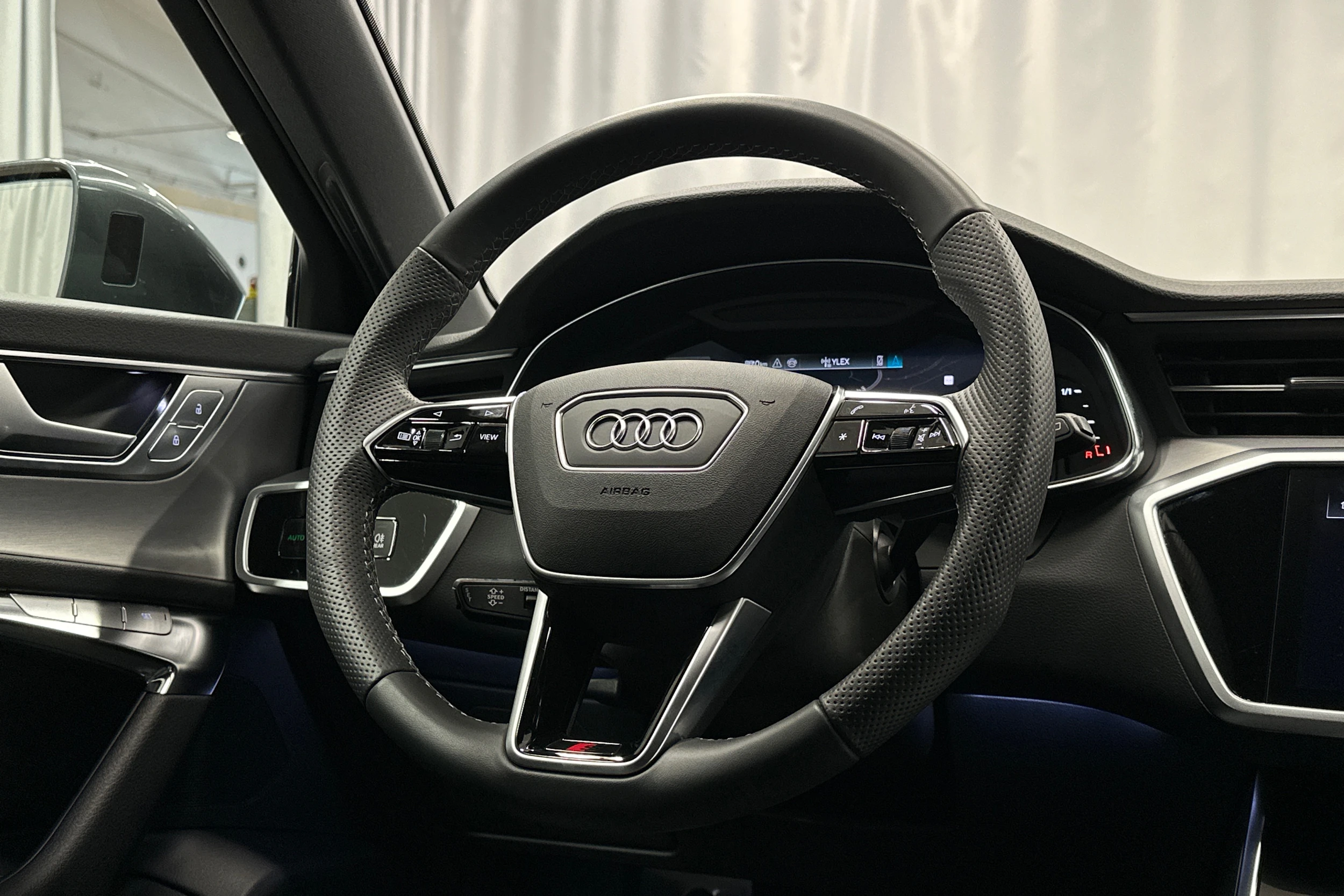 harmaa Audi A6 2025 kuva 19.