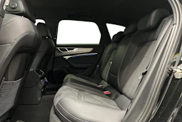 musta Audi A6 2025 kuva 8.