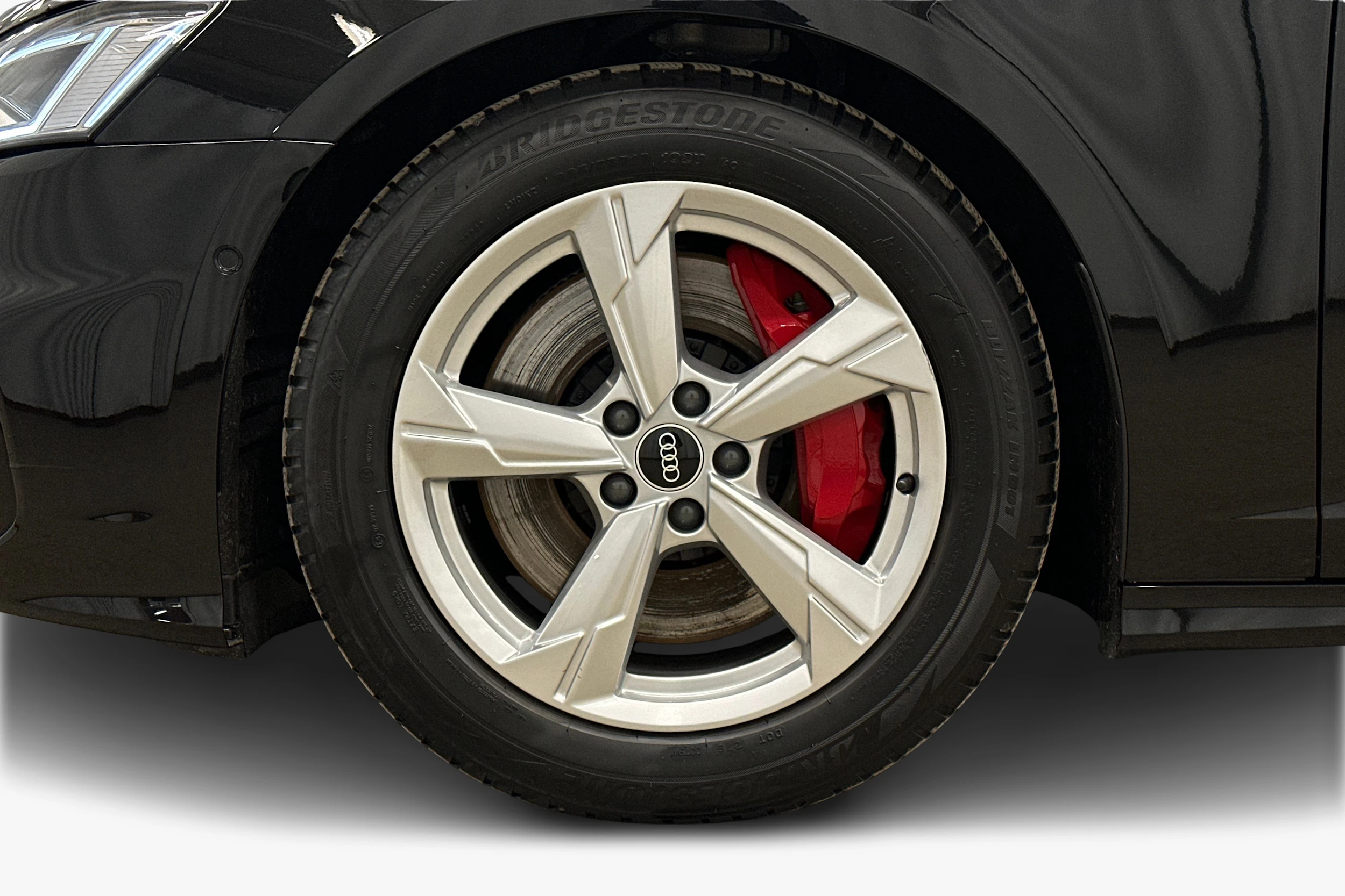 musta Audi A6 2025 kuva 9.