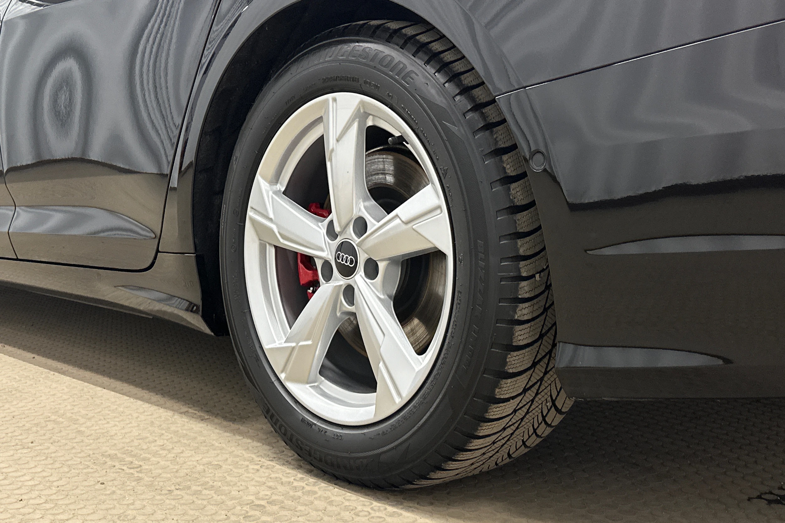 musta Audi A6 2025 kuva 10.