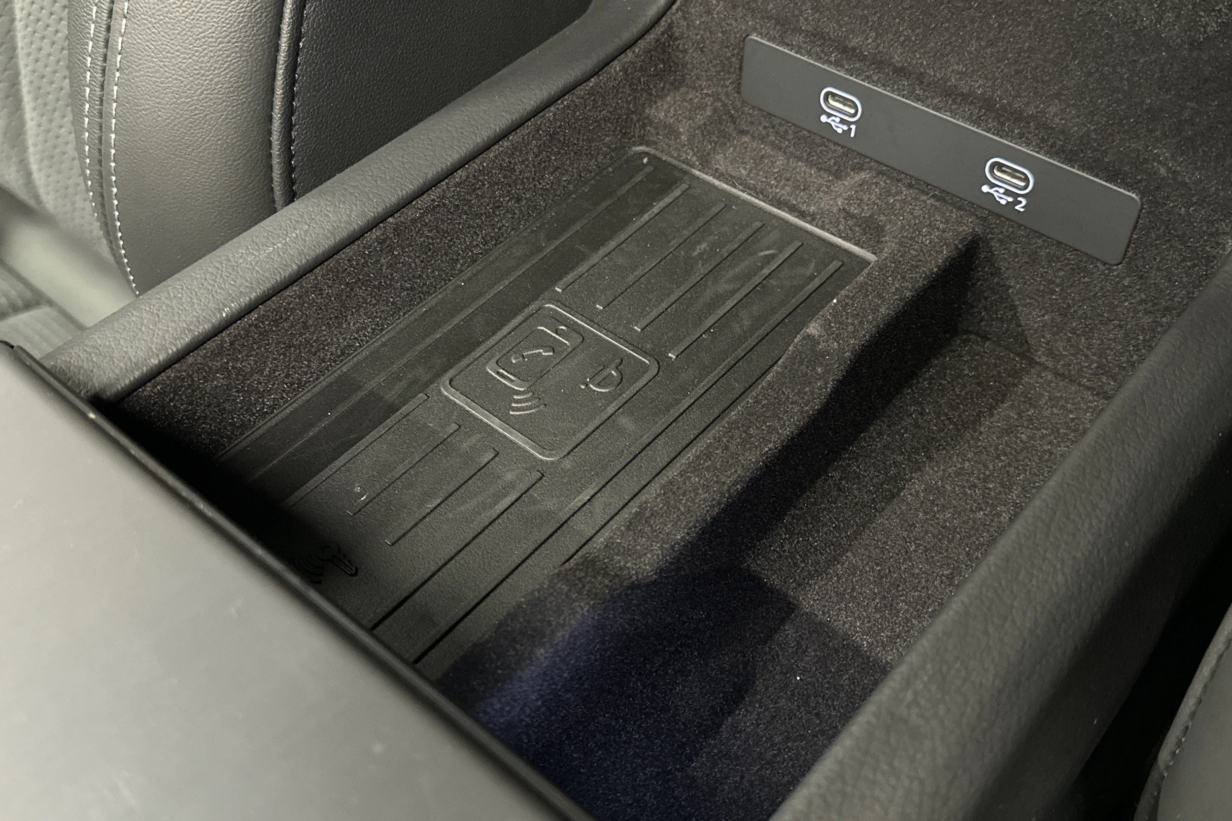 musta Audi A6 2025 kuva 35.