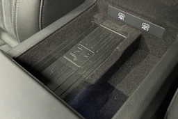 musta Audi A6 2025 kuva 35.