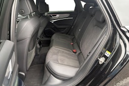 musta Audi A6 2025 kuva 8.