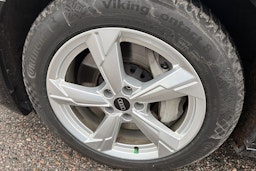 musta Audi A6 2025 kuva 10.