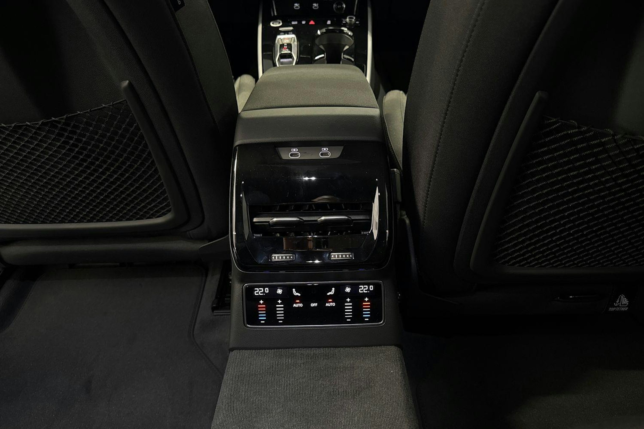 met. musta Audi A6 2025 kuva 15.