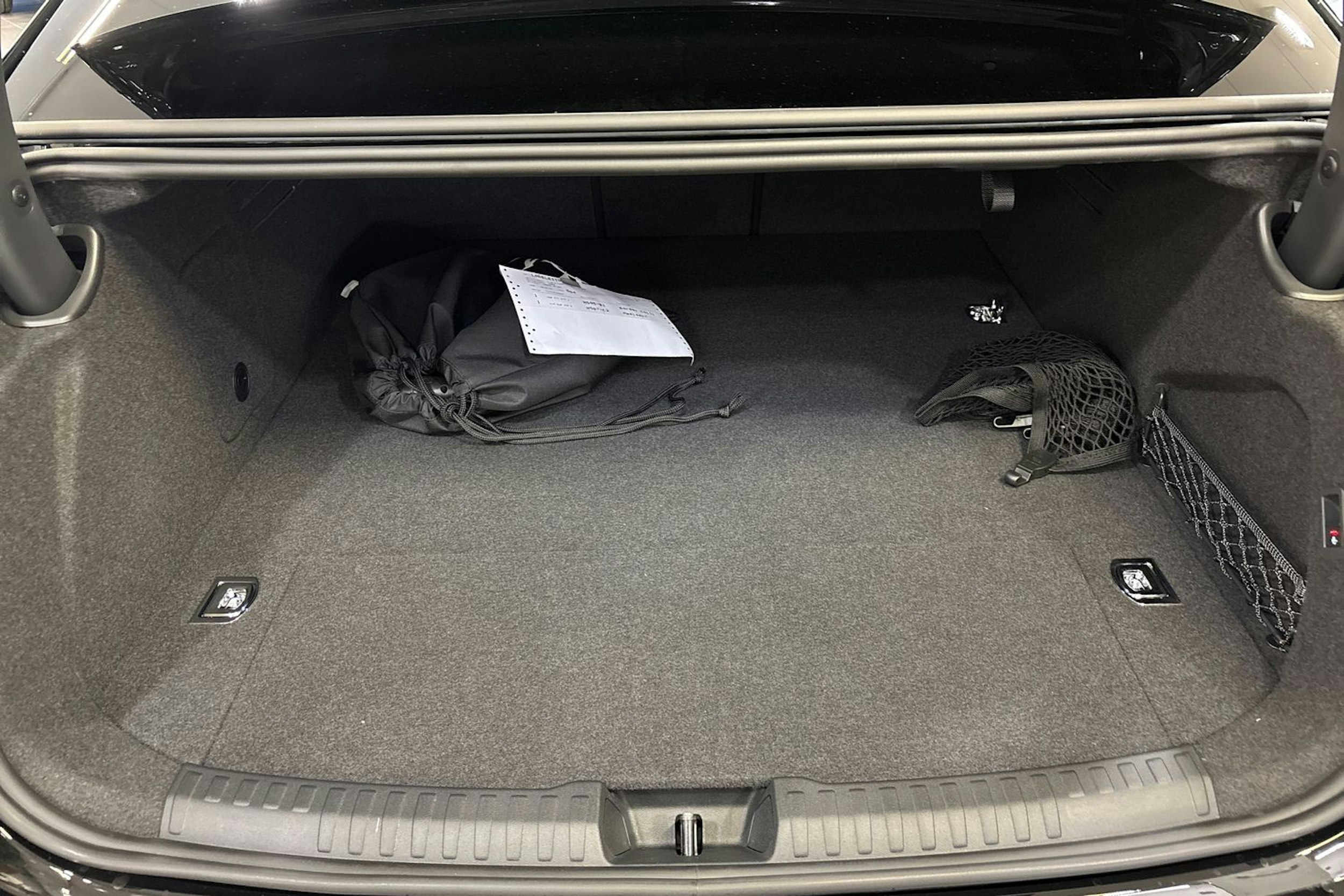 met. musta Audi A6 2025 kuva 22.