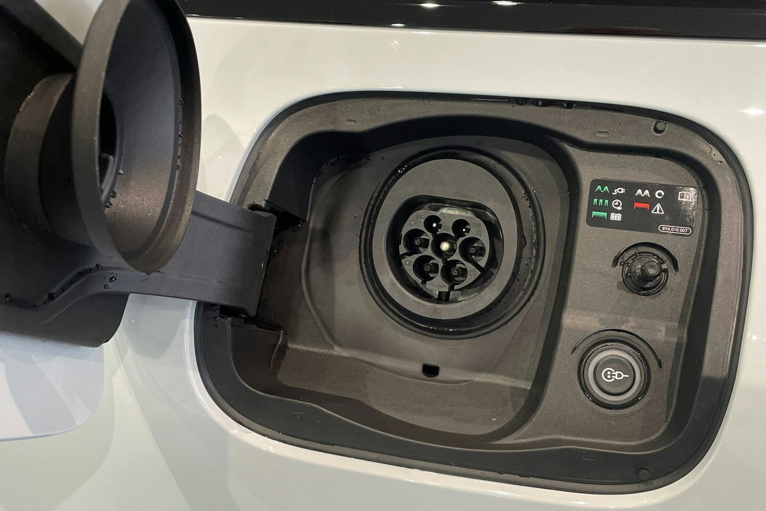 valkoinen Audi A6 2025 kuva 22.