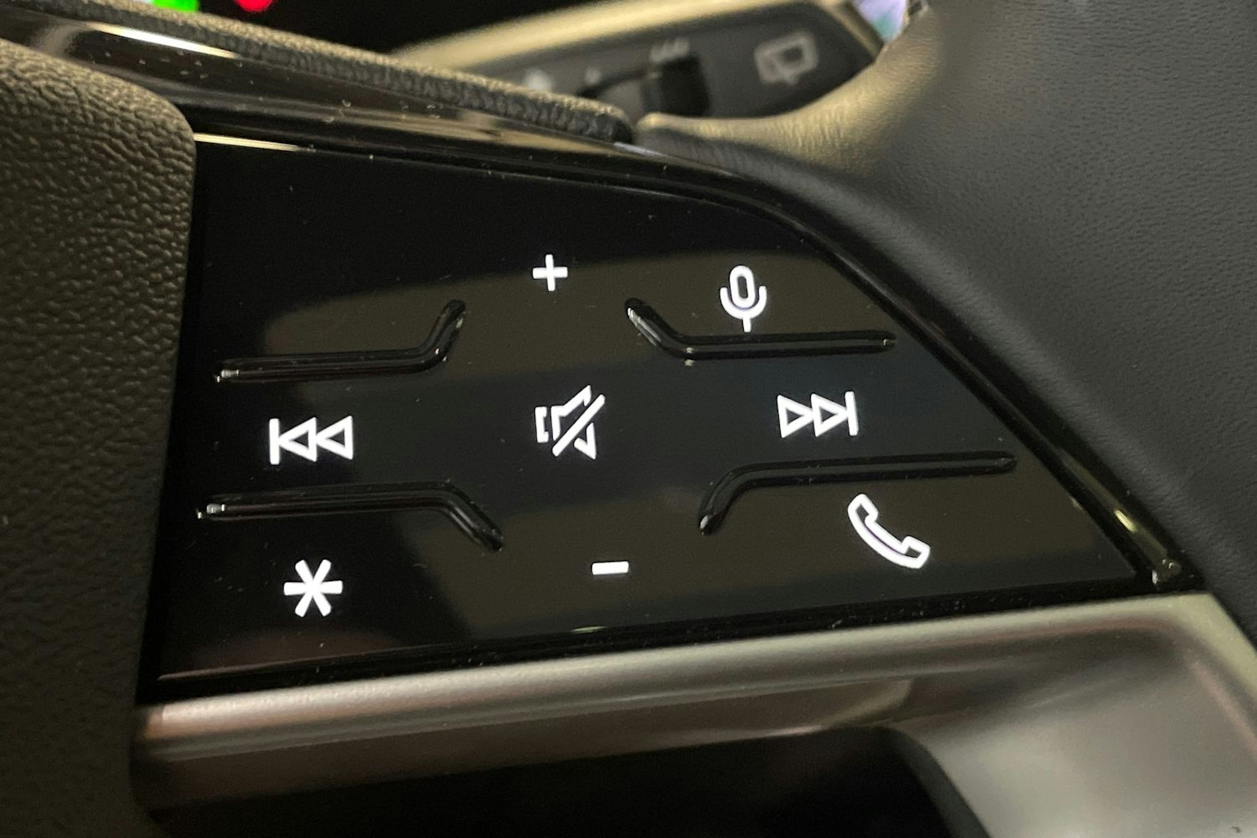 valkoinen Audi A6 2025 kuva 23.