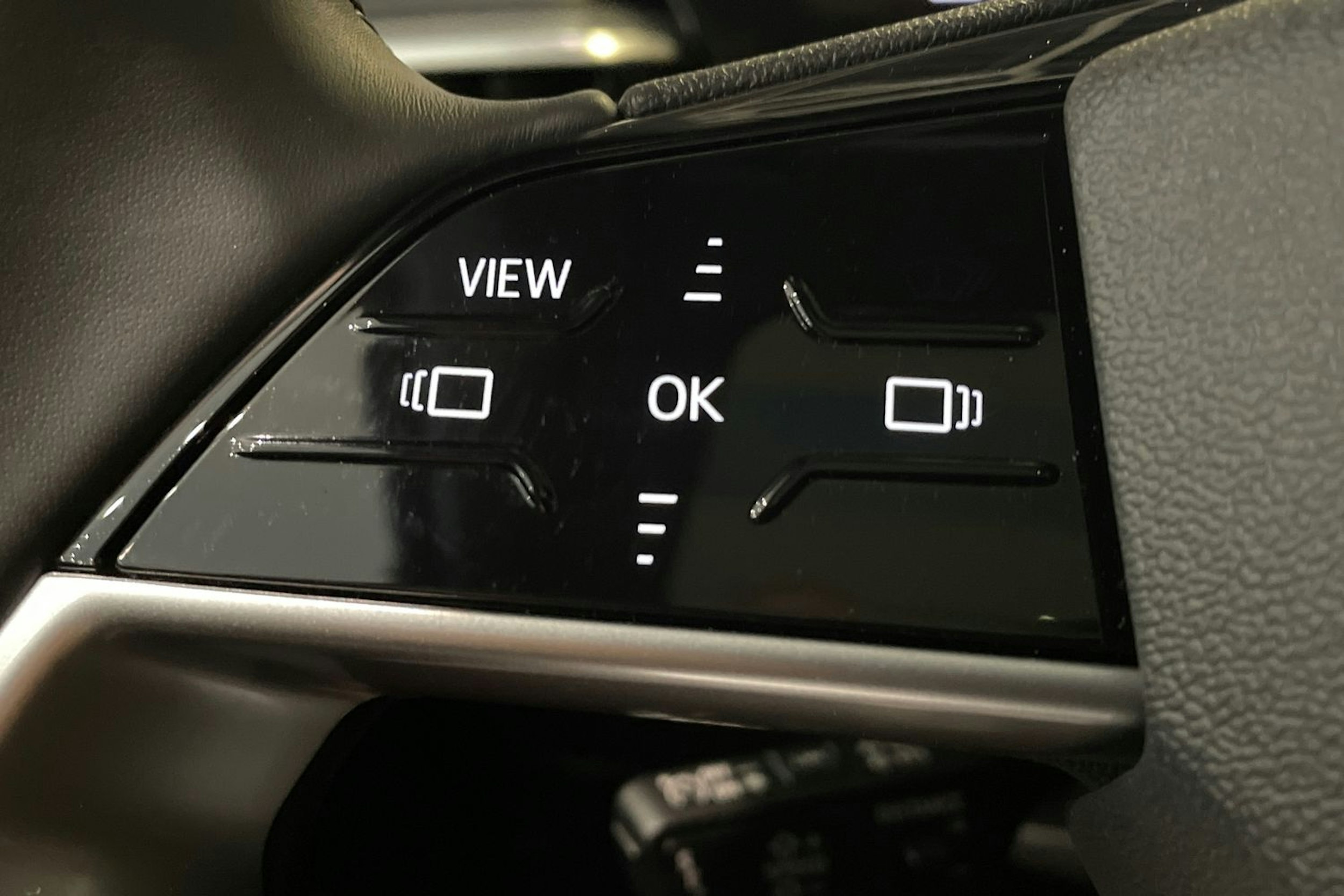 valkoinen Audi A6 2025 kuva 24.