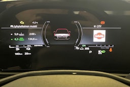 valkoinen Audi A6 2025 kuva 26.